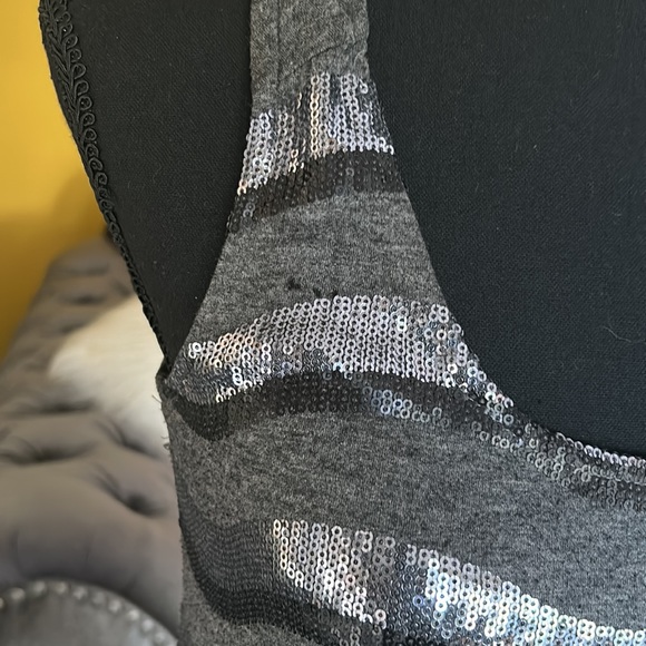 Dots heather gray sequin tank top. - Picture 9 of 11